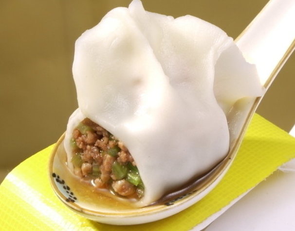 全自動(dòng)餃子成型機(jī)好不好用？需要幾個(gè)人操作？