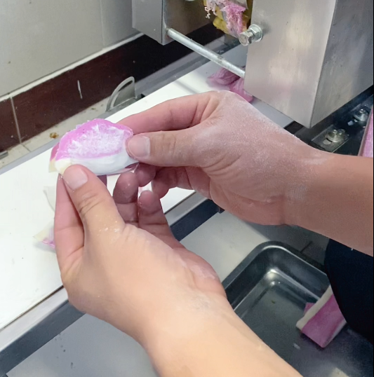 果蔬花邊餃子怎么用餃子機(jī)做 果蔬花邊餃子怎么用餃子機(jī)做