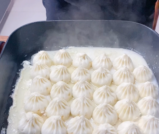 拇指生煎包做法?包子機來完成 拇指生煎包做法?包子機來完成